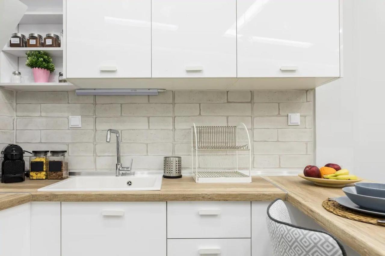 J&T Central Apartment Thessaloniki Buitenkant foto